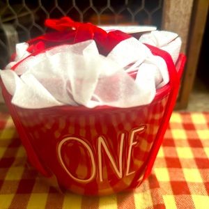 Brand new Rae Dunn measuring cups